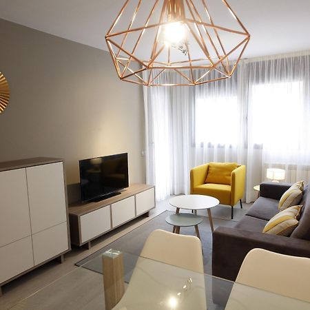 Apartamentos Real Лерида Екстериор снимка