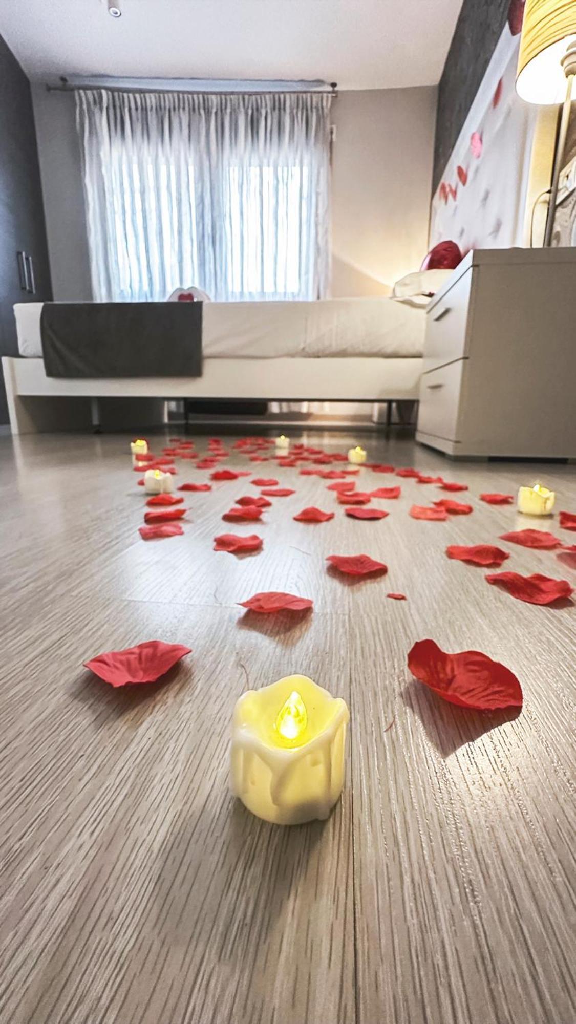 Apartamentos Real Лерида Екстериор снимка