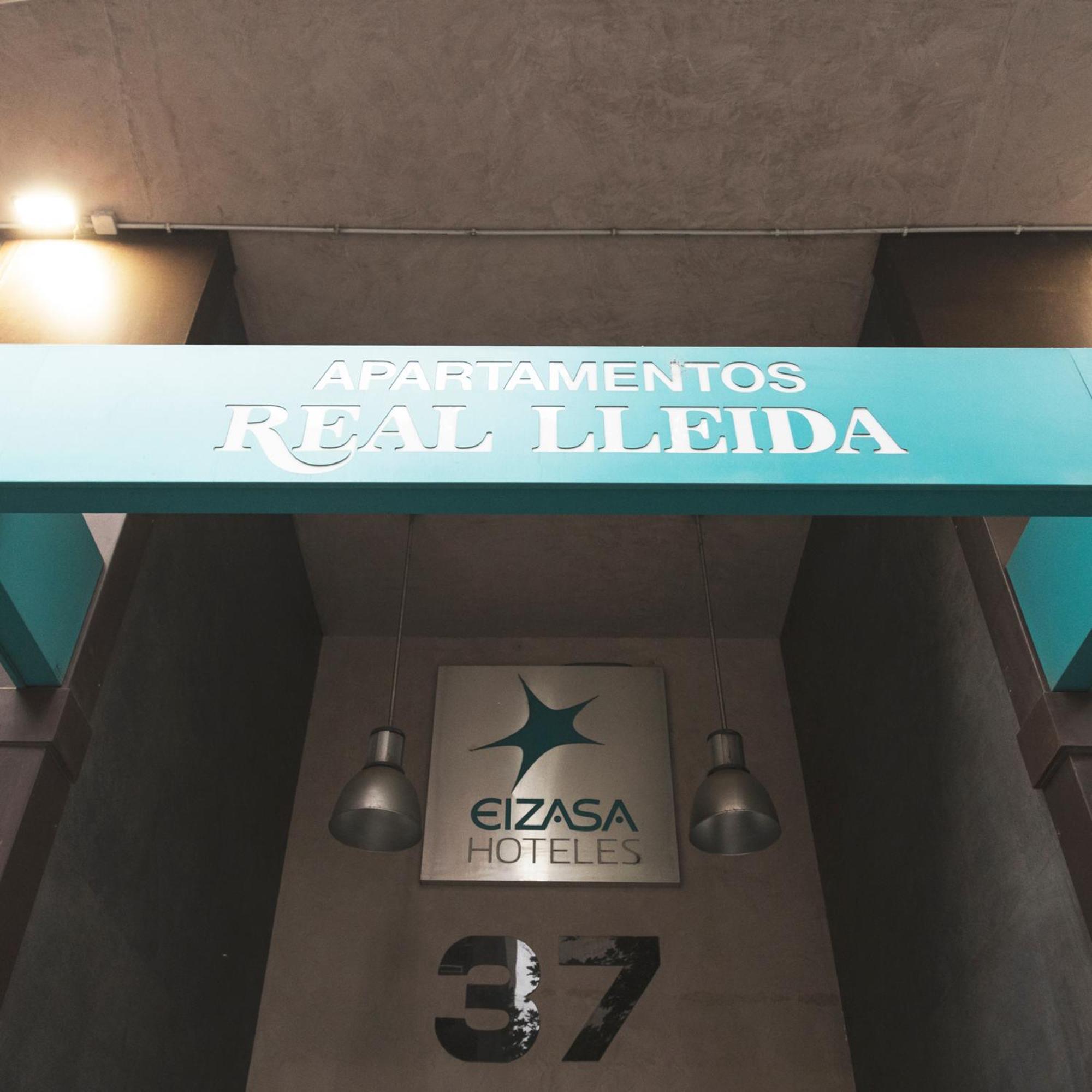 Apartamentos Real Лерида Екстериор снимка