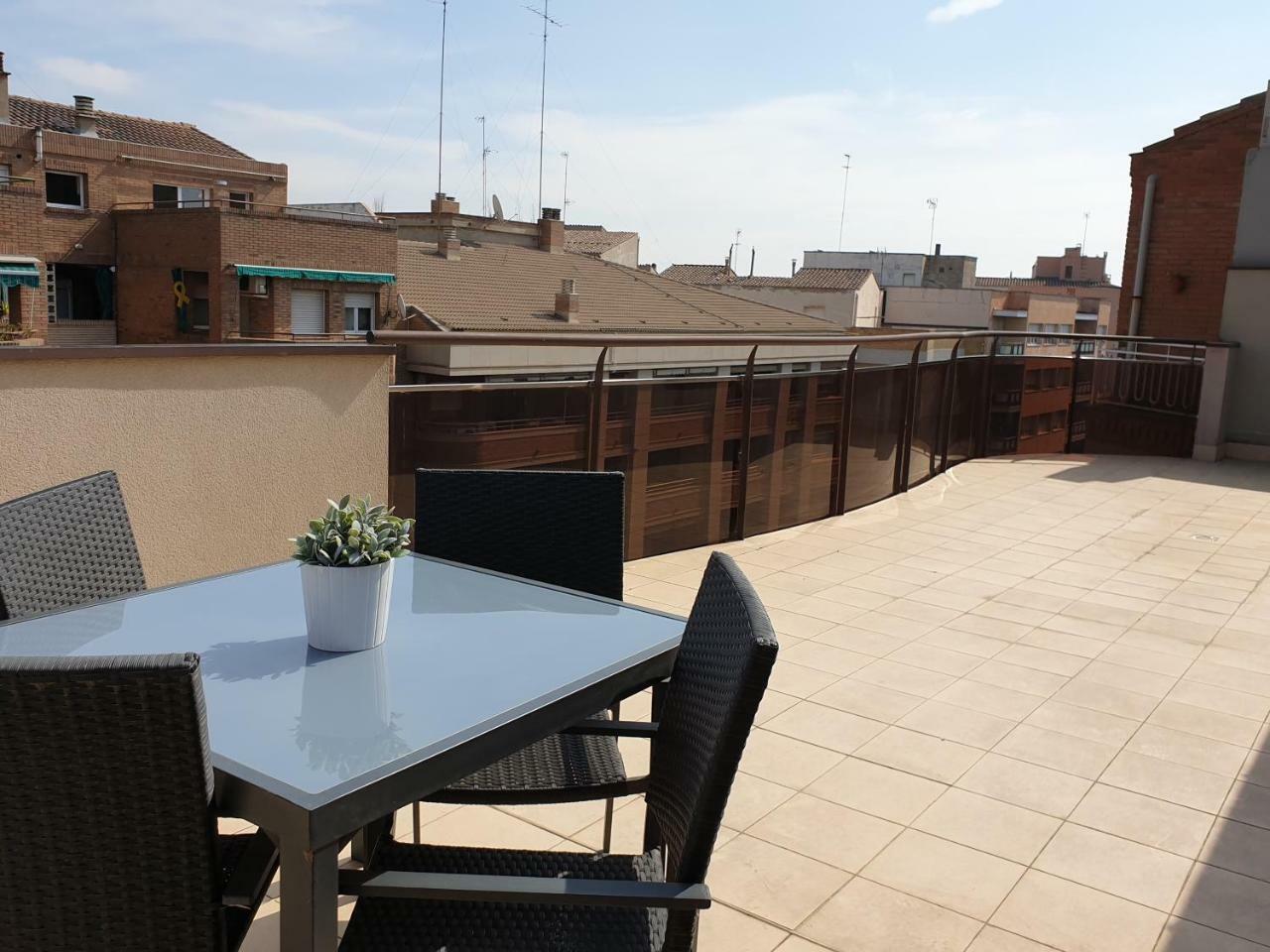 Apartamentos Real Лерида Екстериор снимка